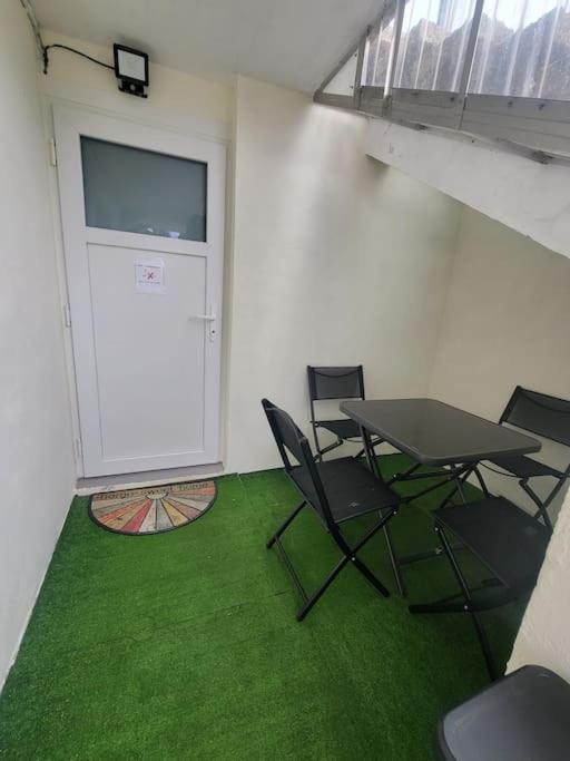Appartement 2 Pieces Pres Du Lac De Bouzey Sanchey Exterior foto
